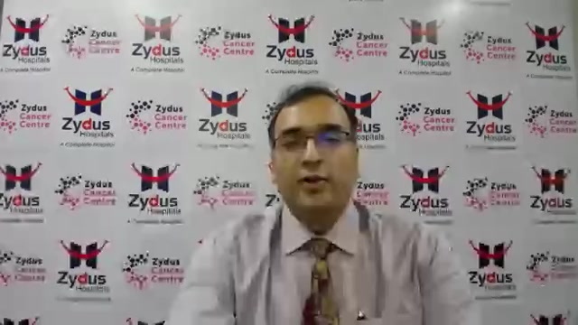 Dr. Raghuvir Solanki, Onco -
Reconstructive Plastic Surgeon, Zydus Hospitals presenting on Post Cancer Breast Reconstruction.