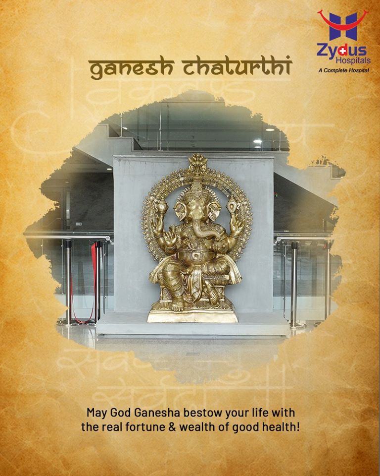May God Ganesha bestow your life with the real fortune & wealth of good health!

#HappyGaneshChaturthi #GaneshChaturthi2020 #GanpatiBappaMorya #Ganesha #GaneshChaturthi #IndianFestival #ZydusHospitals #Ahmedabad #GoodHealth #smileofgoodhealth https://t.co/u1JC52V21k